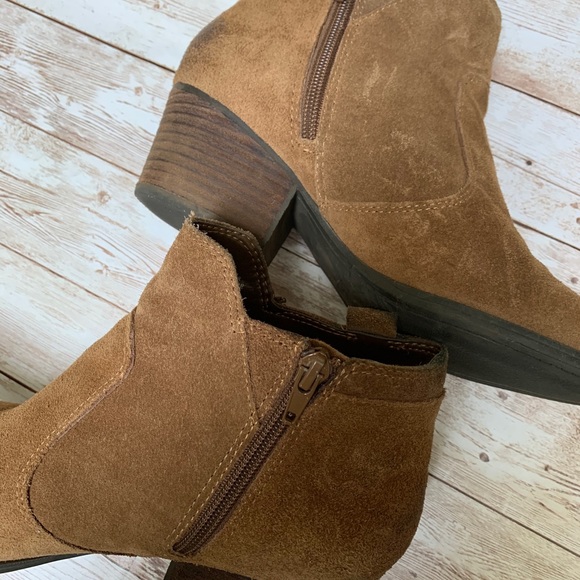 Crown Vintage Booties - Picture 3 of 5